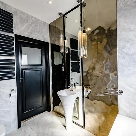 About Art Apartament *