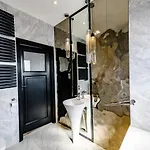 About Art Apartment *