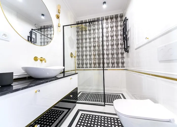 About Art * ורוצלב